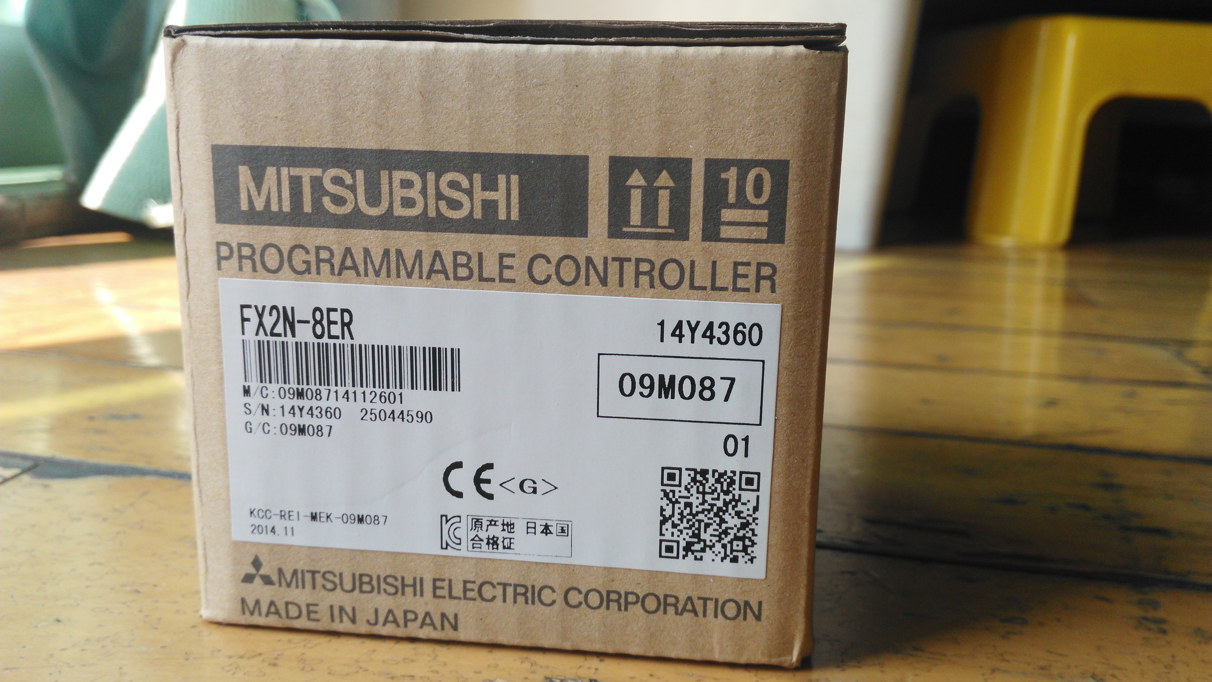 FX 2 N 16 mresul Mitsubishi FX2N-16MR-ES/UL PLC new in box free ship 